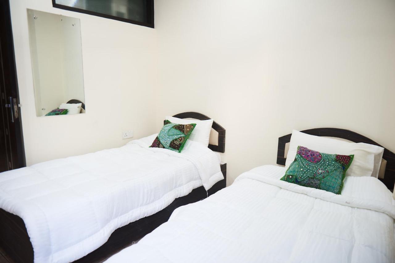 Himalayan Hostel Нью-Дели Экстерьер фото