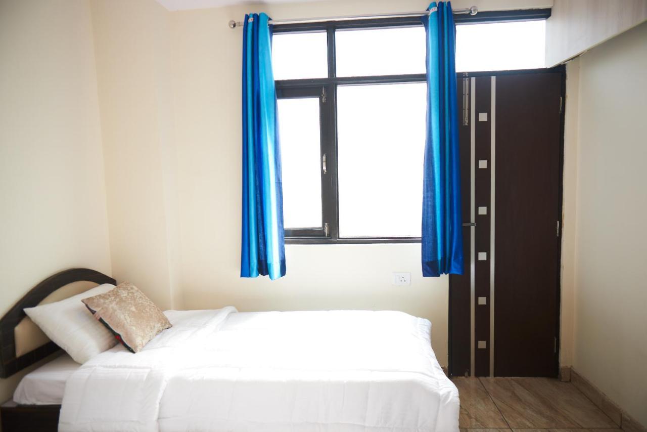Himalayan Hostel Нью-Дели Экстерьер фото